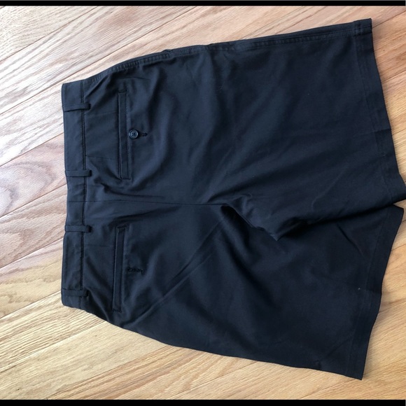 Golf Shorts Size 32 - Picture 2 of 3